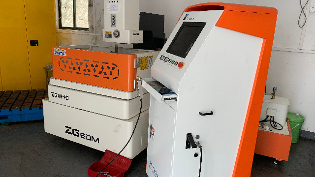 如何準備實驗室儀器搬遷應急預案？