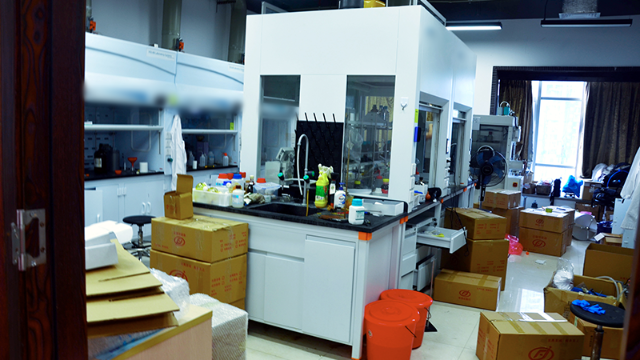 幫德運搬遷有限公司為實驗室搬遷助力