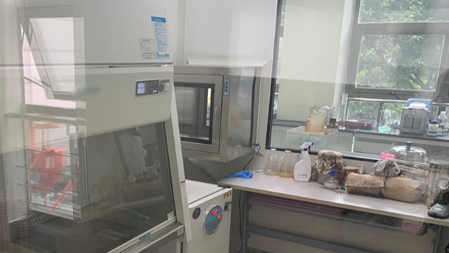 安順市實(shí)驗(yàn)室搬家公司提供專業(yè)裝卸搬運(yùn)服務(wù)