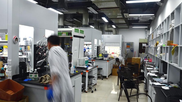 齊齊哈爾市實(shí)驗(yàn)室搬家?guī)椭髽I(yè)迅速復(fù)產(chǎn)