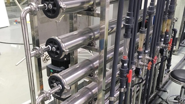 自貢醫(yī)療器械搬遷公司為燈會做準(zhǔn)備