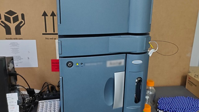 馬爾康市實(shí)驗(yàn)室設(shè)備搬遷助力蜂蜜生產(chǎn)