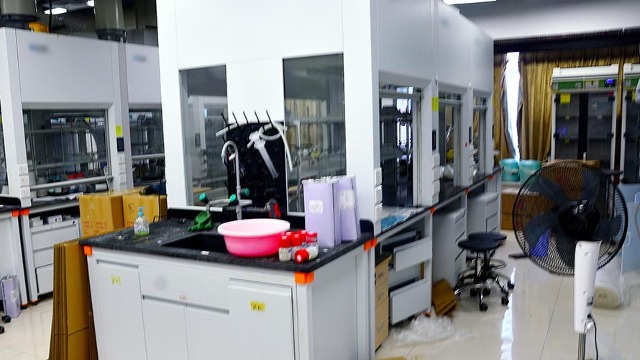 談?wù)搩x征實(shí)驗(yàn)室搬遷