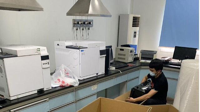 大理實驗室設備搬運過程中的注意事項