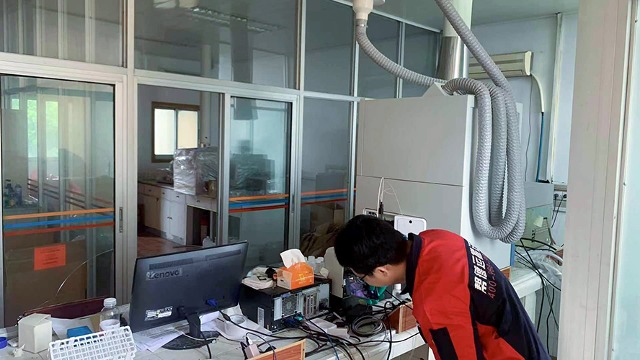 霍林郭勒市實(shí)驗(yàn)室設(shè)備搬遷參與新體育館的建設(shè)