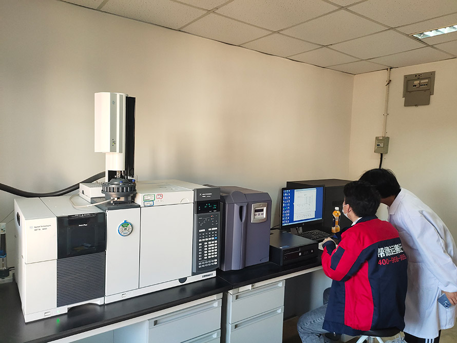 承接廣東開平市實驗室儀器搬遷到羅定市的公司