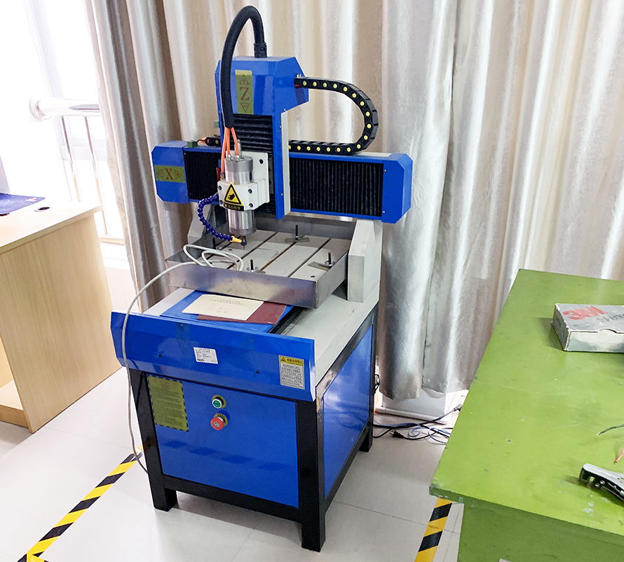 新桃精密儀器設(shè)備搬遷公司