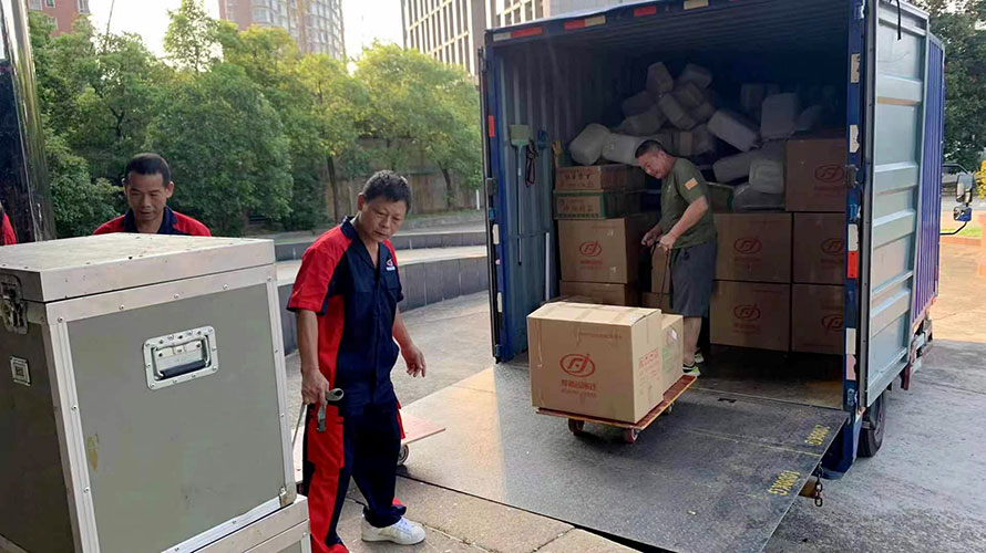 疾控中心儀器設(shè)備搬遷之搬運
